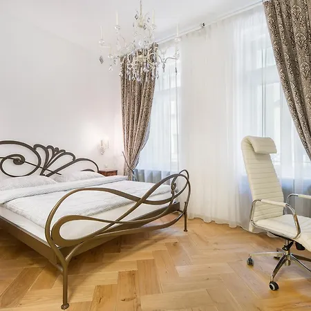 Apartment And Luxurious Beethovnova