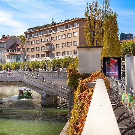 And Luxurious Beethovnova