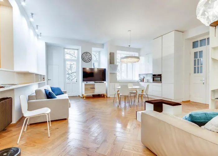 And Luxurious Beethovnova