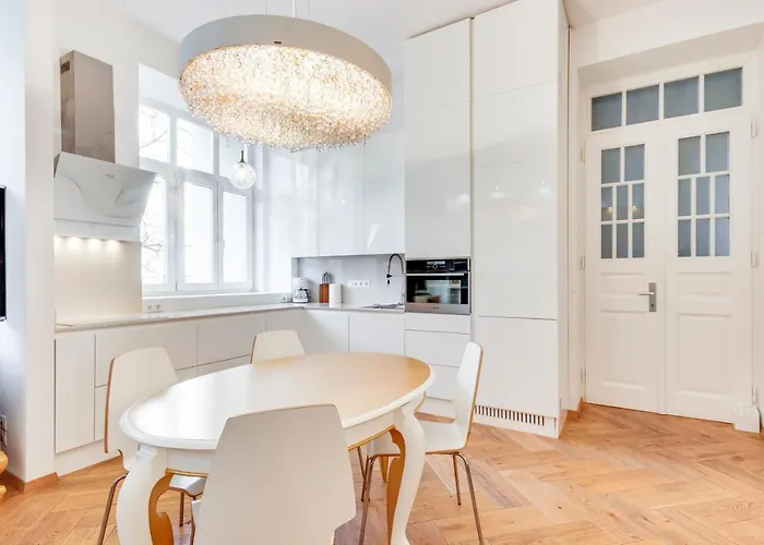 And Luxurious Beethovnova Apartment Ljubljana