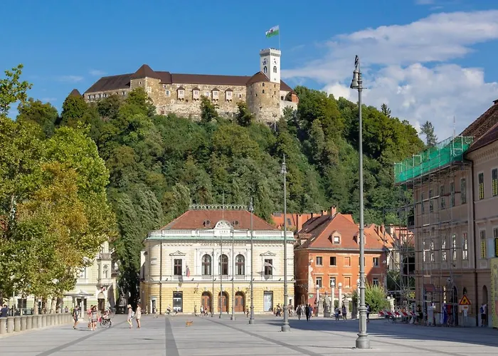 And Luxurious Beethovnova Apartment Ljubljana